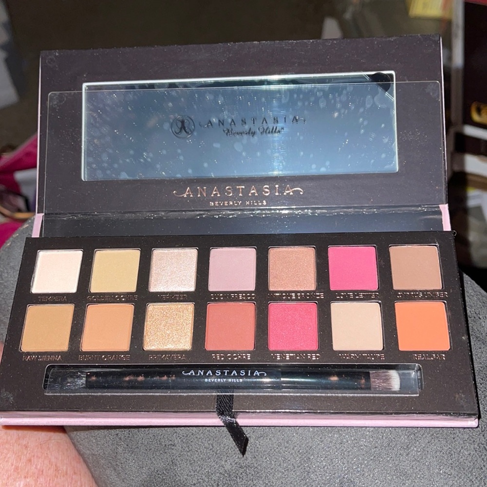 Anastasia Beverly Hills Eye Shadow Palette